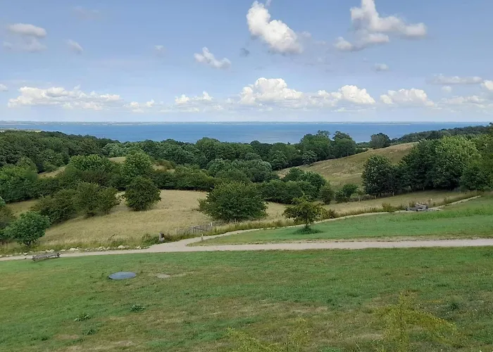 6 Person In Sjolund-by Traum *